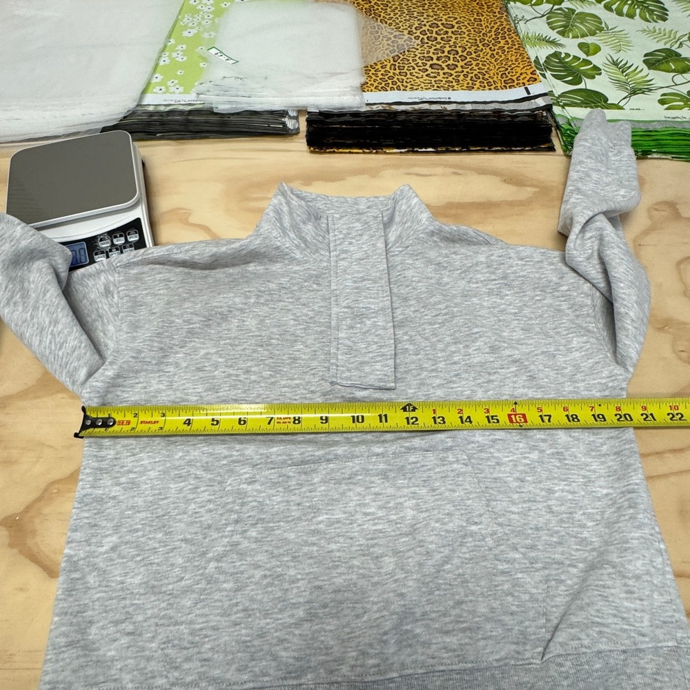 Hippie Rose Heather Gray Quarter Snap Mock Neck Sweatshirt Medium Athleisure - Picture 11 of 14